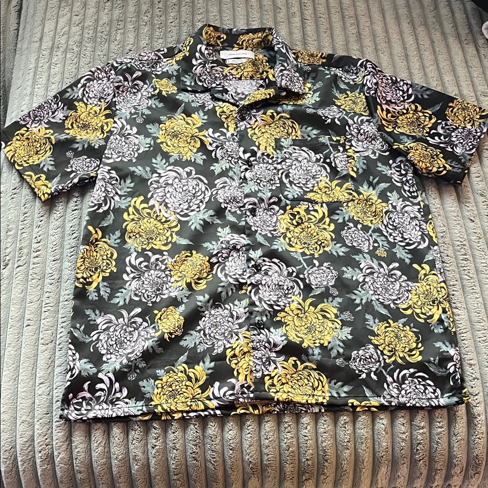 Urban Outfitters Men’s Floral Black and Yellow Shirt